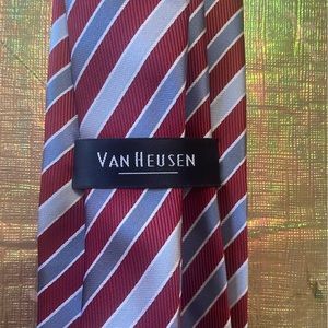 Van heusen tie